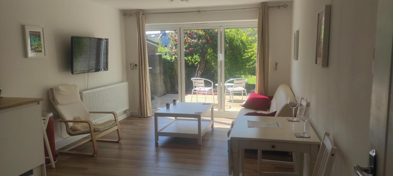 Southwick  Adorable One-Bedroom Flat With Patio Garden. מראה חיצוני תמונה